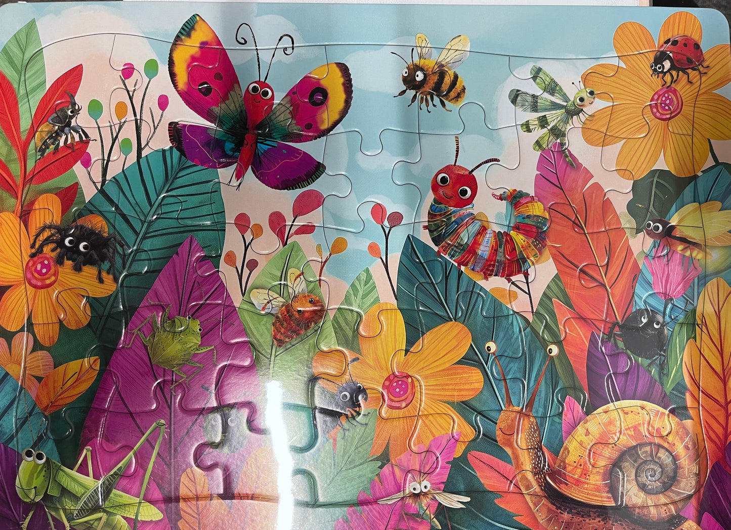 Bugs and Blossoms Tray puzzle - Cobble Hill
